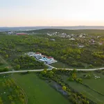 Lidija Zadarvillas *