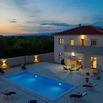 Lidija Zadarvillas * Donja Jagodnja