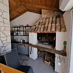 Lidija Zadarvillas Vila *