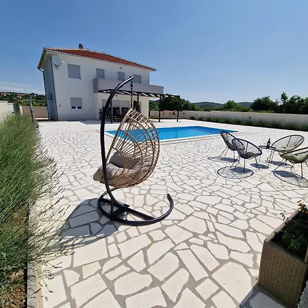 Lidija Zadarvillas * Donja Jagodnja