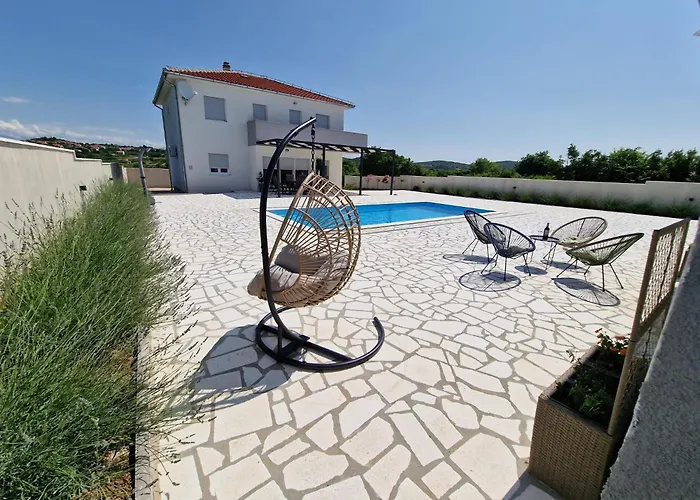 Lidija Zadarvillas * Donja Jagodnja